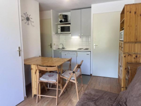 Plagne Soleil: Appartement 2 pièces avec balcon, accès direct pistes, centre proche commerces - FR-1-351-14